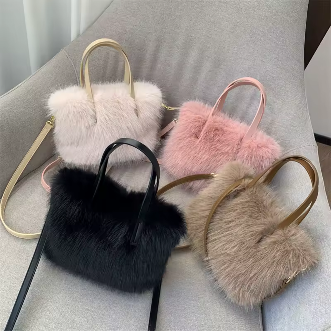 Aurora | Bag made of delicate faux fur