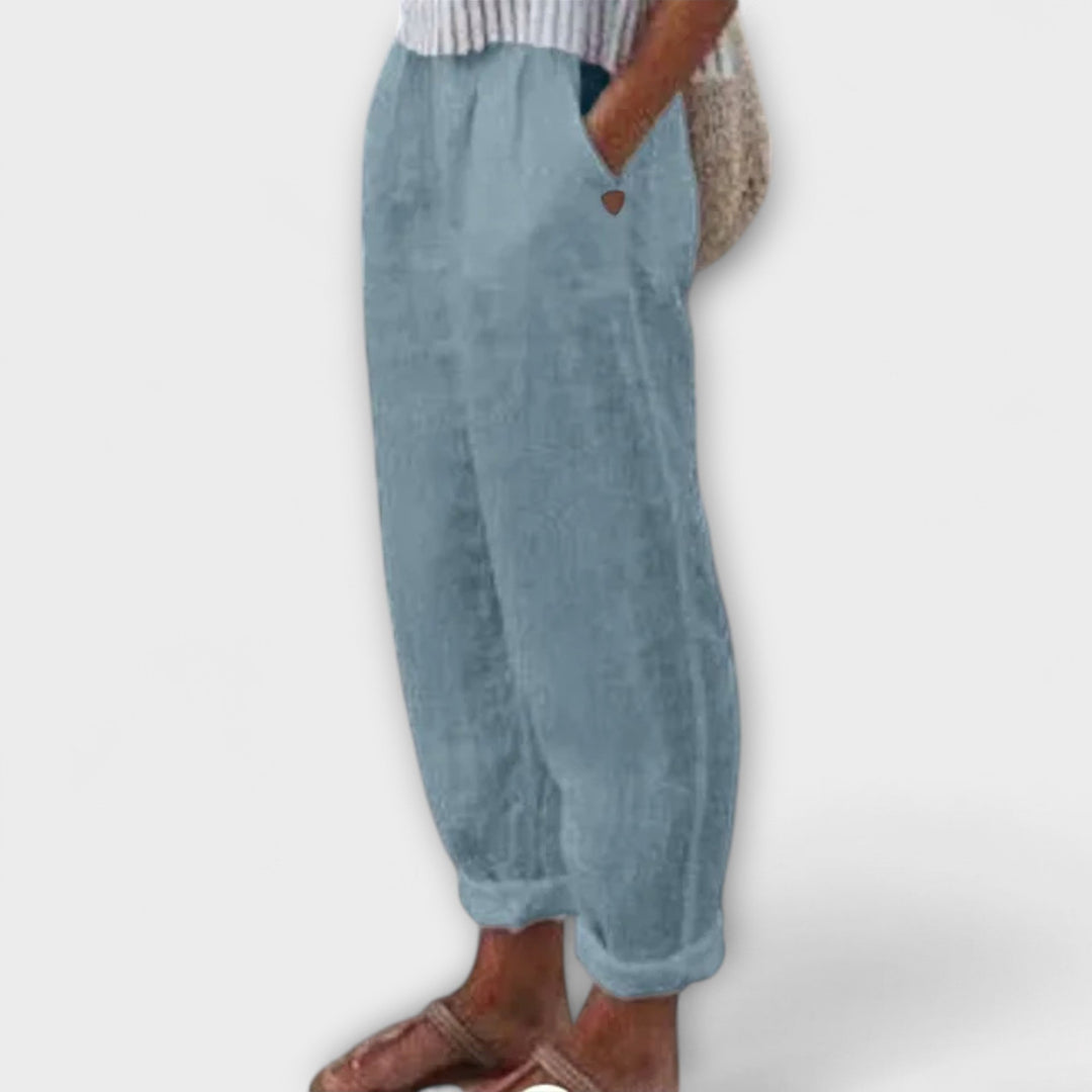 Clara – Trousers with Soft Waistband and Practical Side Pockets