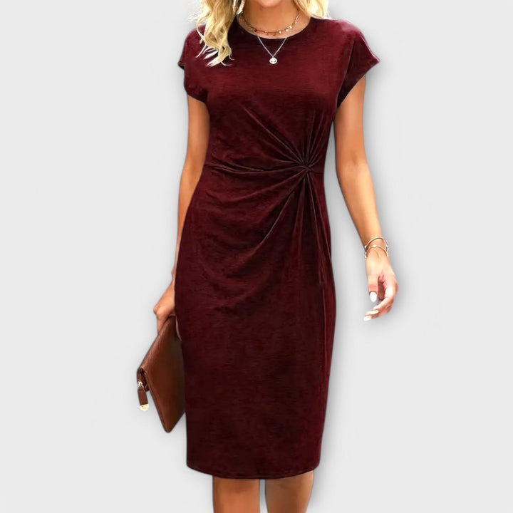 Clara - Elegant Fitted Women's Dress