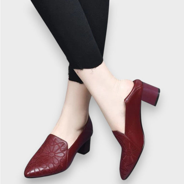 Nala | Soft Pumps made from Vegan Leather with Embroidery