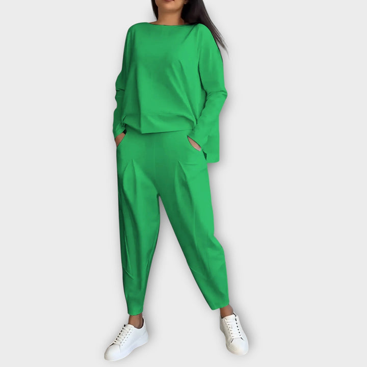 Amalie - Stylish 2-Piece Set