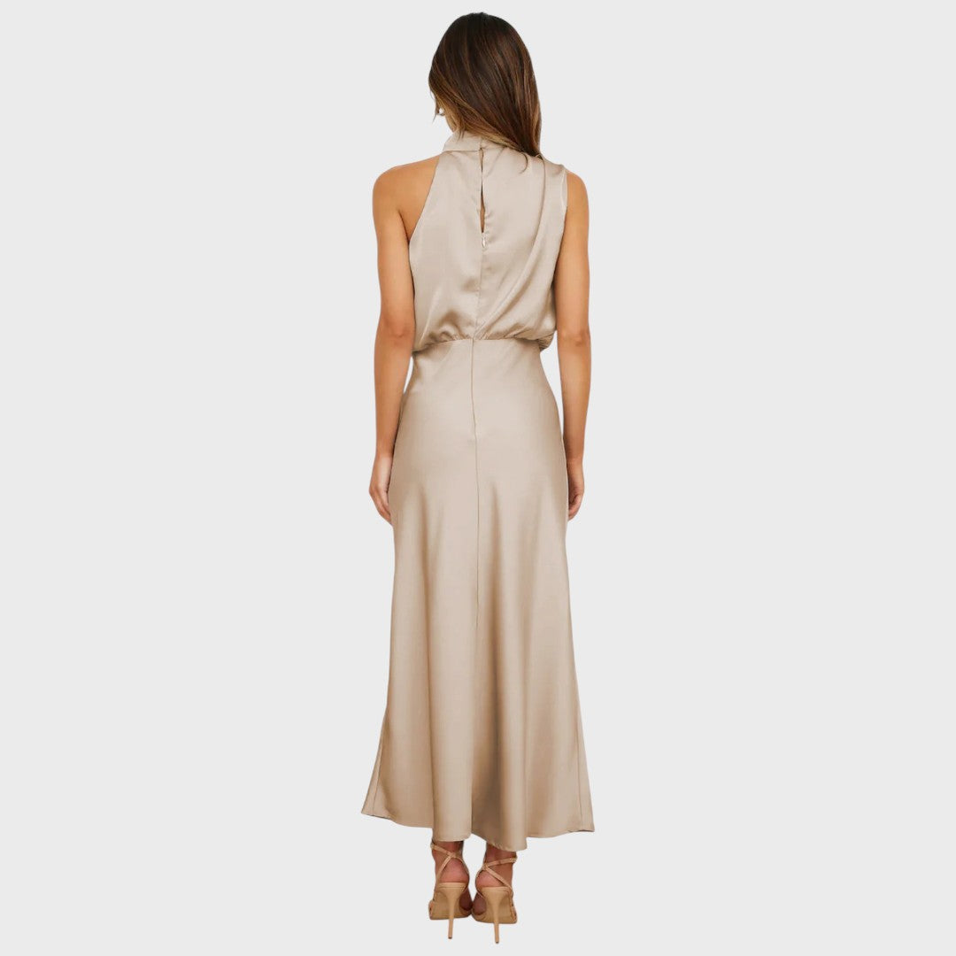 Benthe | Midi Dress with Off-the-Shoulder Design